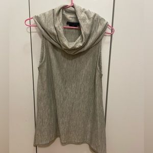 Alice + Olivia gray sleeveless cowl neck top size xs!
